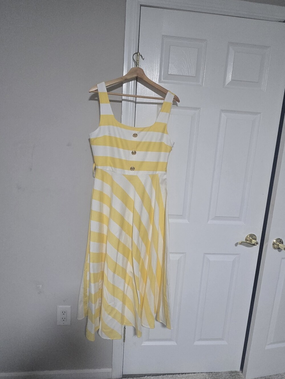Zara Yellow and White Striped Square-Neck Midi Dress - Picture 15 of 16